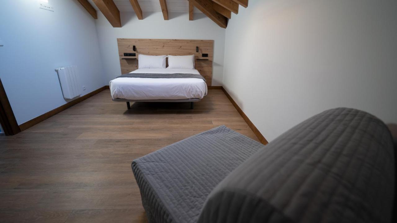 Apartamentos Puerta De Occidente Cornellana Екстер'єр фото